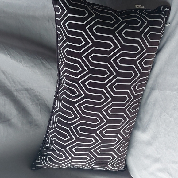 BRAWARM pillow black white geometric print, lumbar, 19×10" - Picture 1 of 8